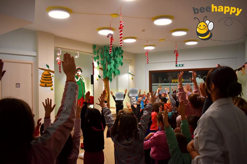Ξετρέλανε τα παιδιά του ΚΔΑΠ BEE HAPPY οΤιμολέων Τιραμόλας